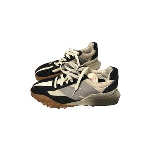 New Balance 327 sneakers